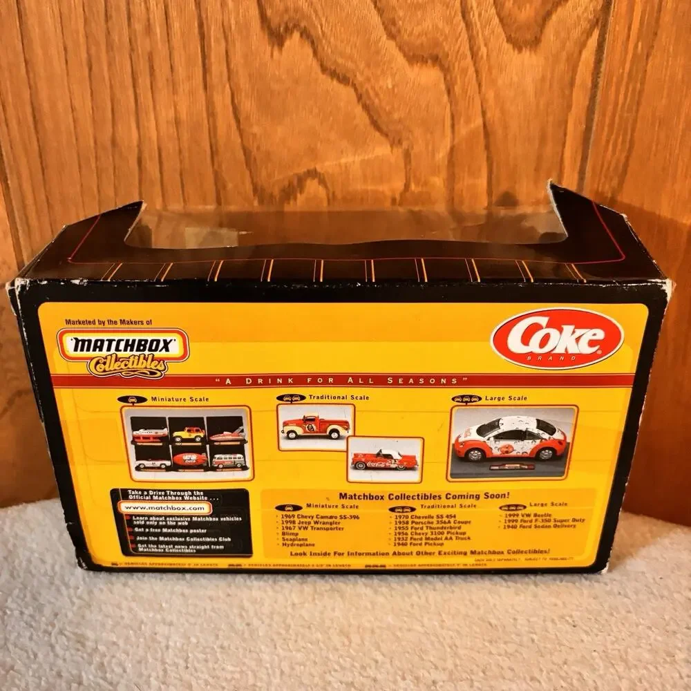 Matchbox Collectibles Coca Cola 1932 Ford Model AA Truck Happy Holidays Boxed